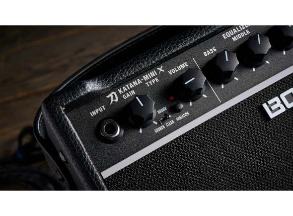 bcoluna-bluetooth-boss-katana-mini-x-combo-portatil-guitarra-eletrica-baixo-acustica-10w-multi-fx-bateria-interna-porta-usb-best-seller-b_6801419c82eb2.jpg